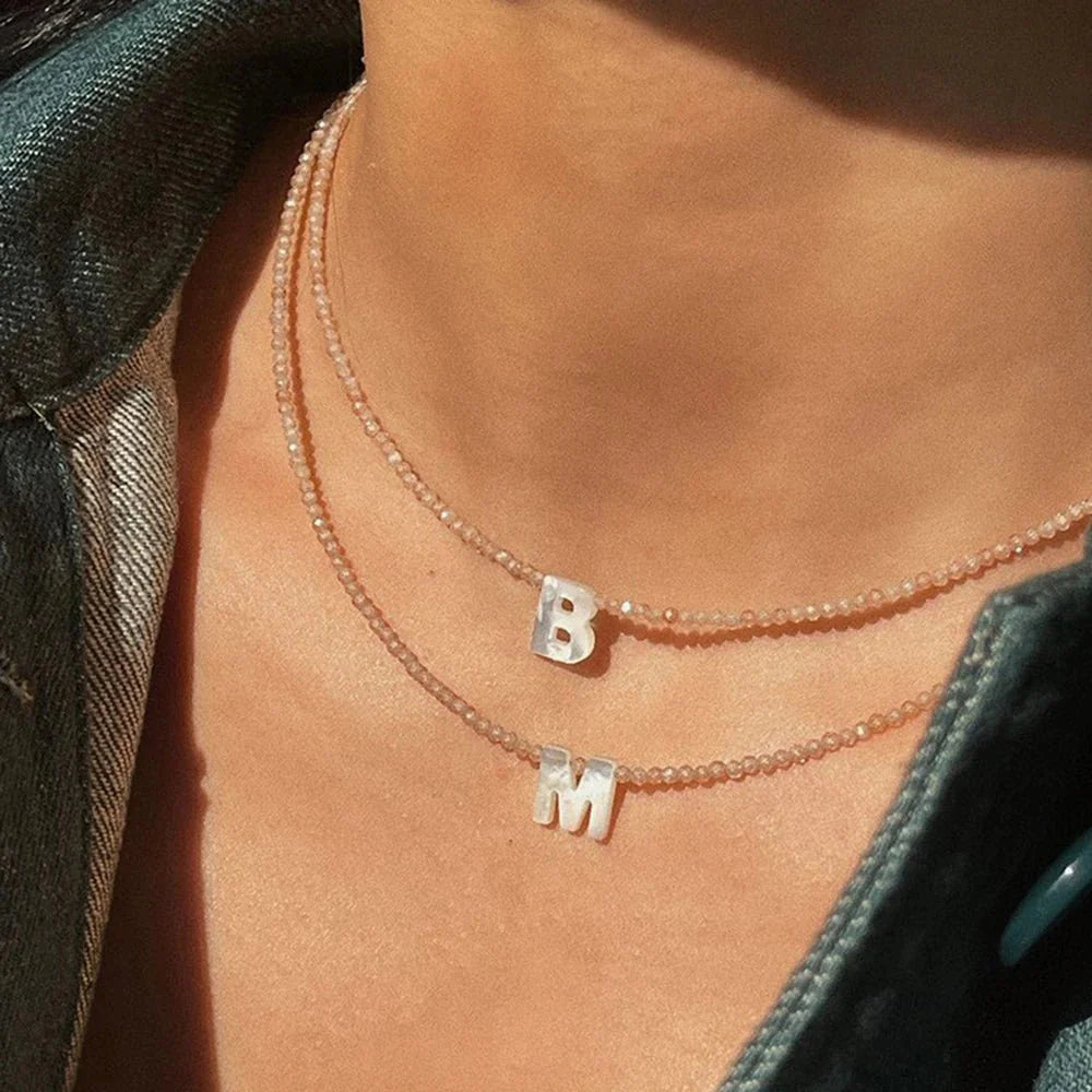 Brehn | Zierliches Steinperlen-Initialen-Halsband