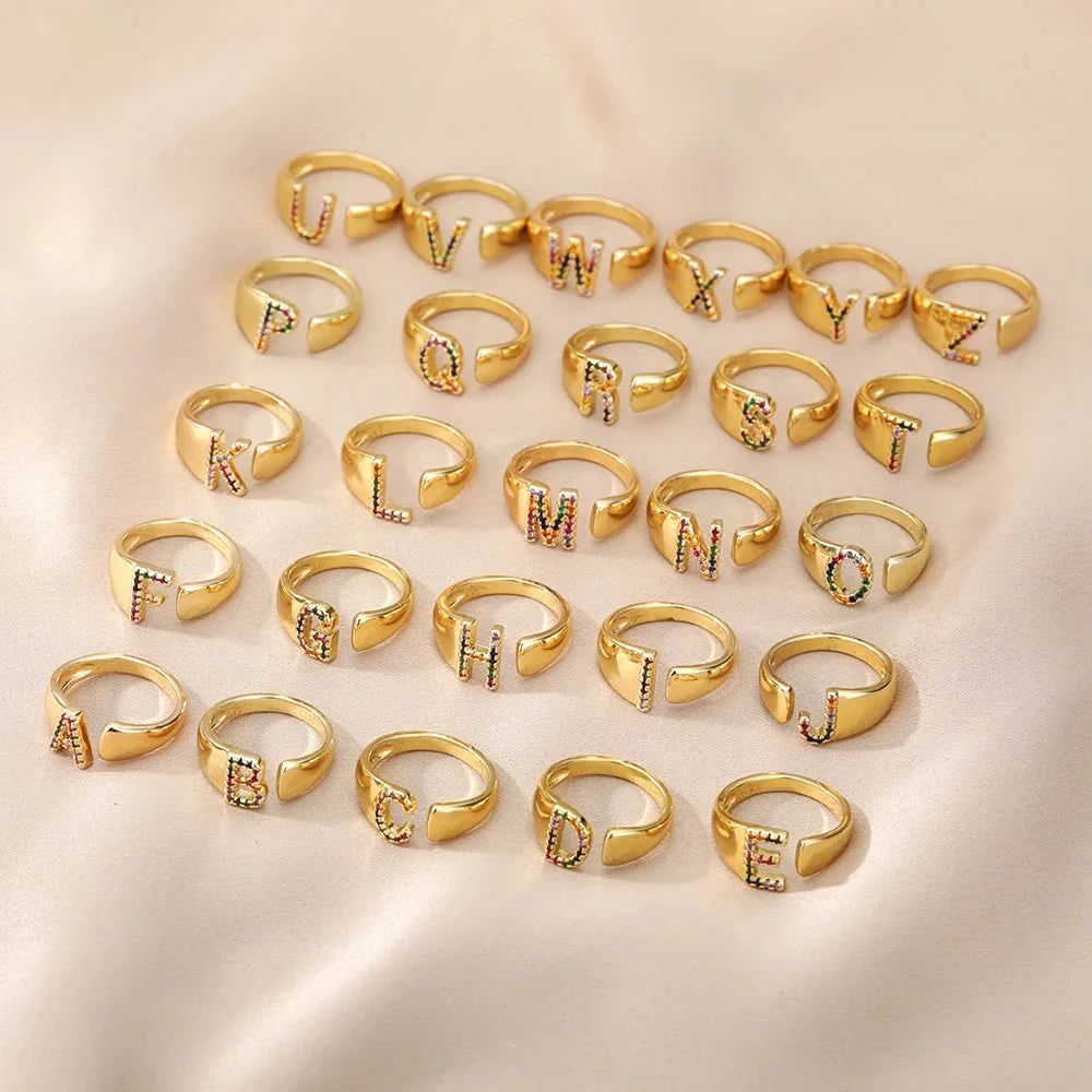 Brehn | Strahlende Regenbogen benutzerdefinierte Buchstaben Ring Initialen