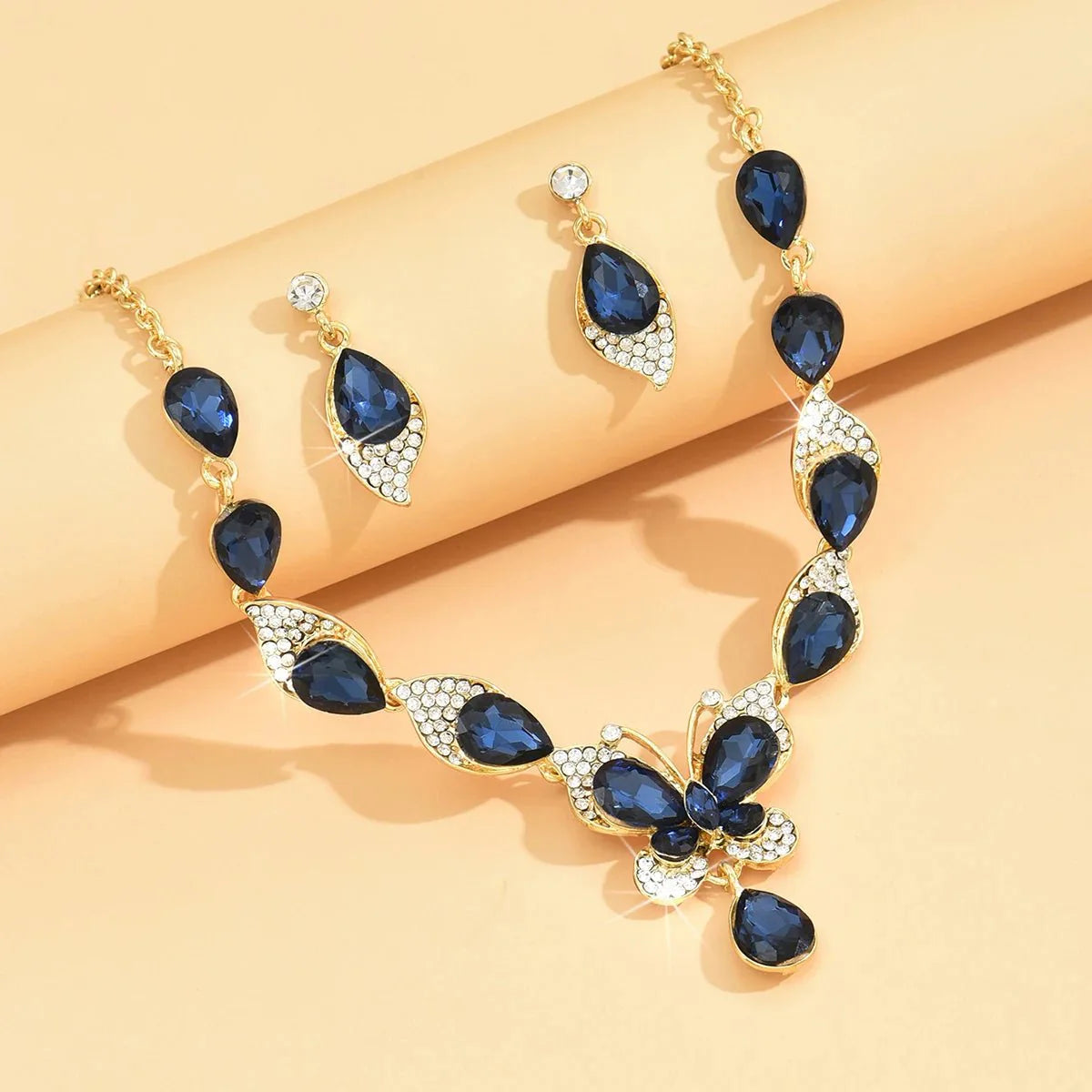Brehn | Diamant Schmuck Set Schmetterlingshalskette und Ohrring Set