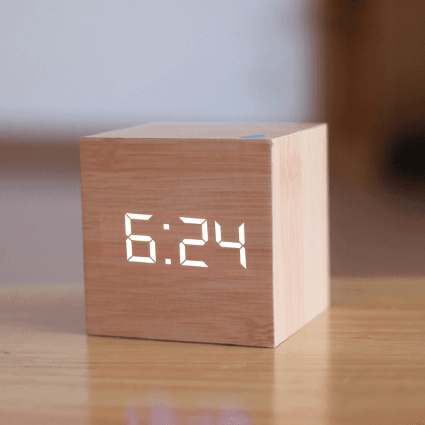 Digitale Holz-LED-Uhr