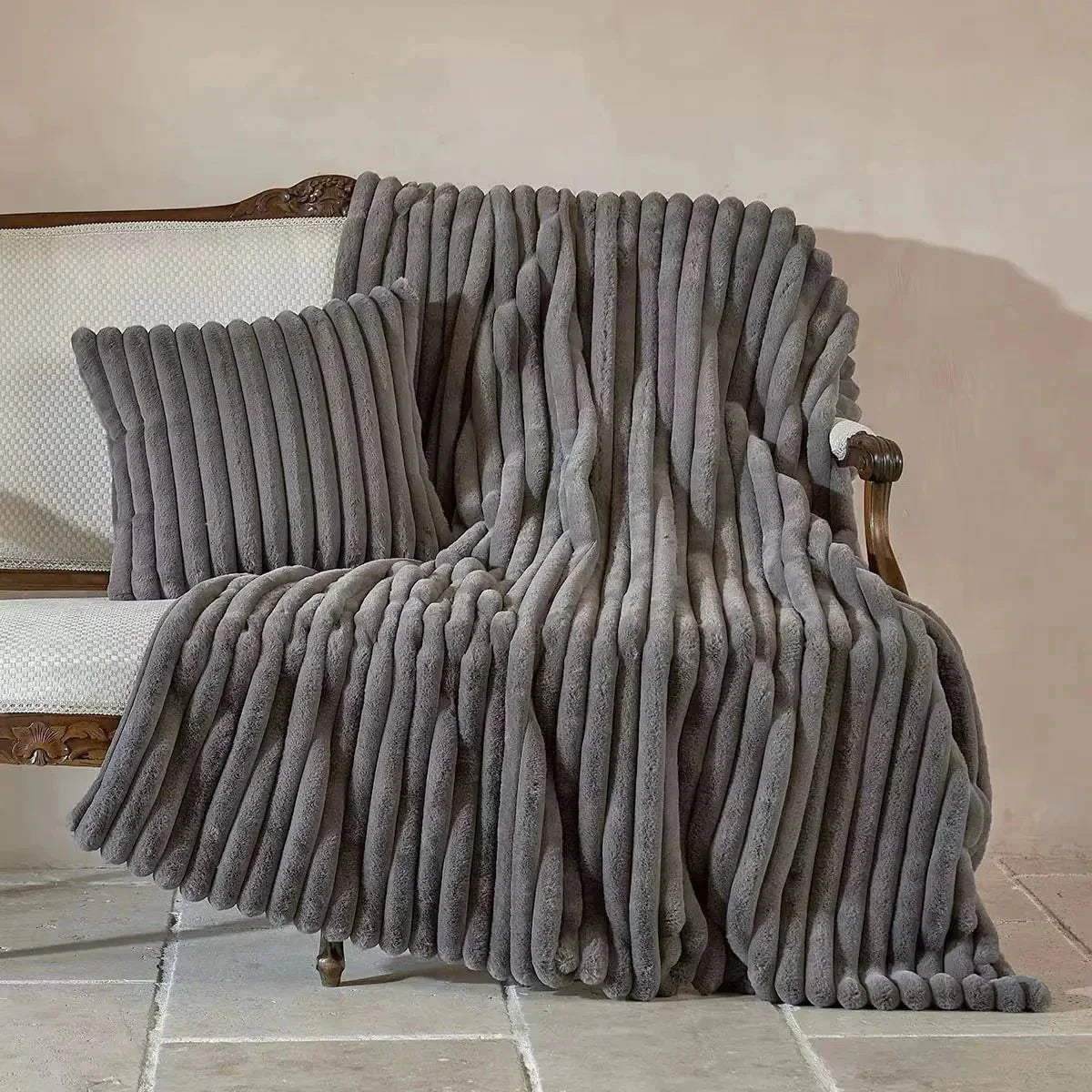 Doppelschichtiger Kunstpelz Warm Winter Plüschdecke für Gemütliche Nächte | Brehn