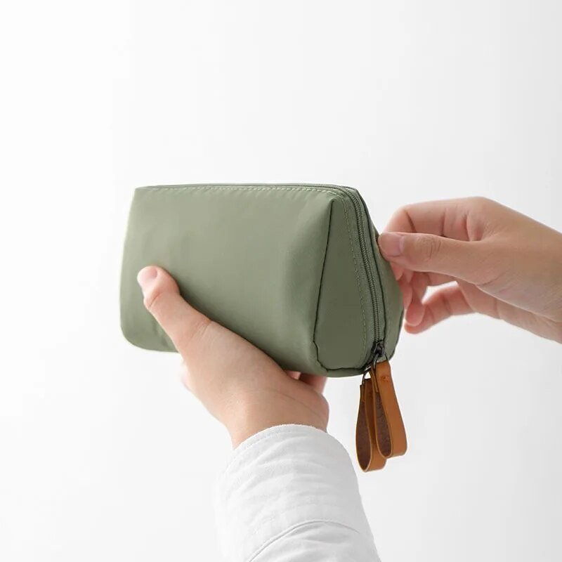 Tragbarer Kosmetikorganizer Bereit zum Reisen Eleganz und Praktikabilität | Brehn