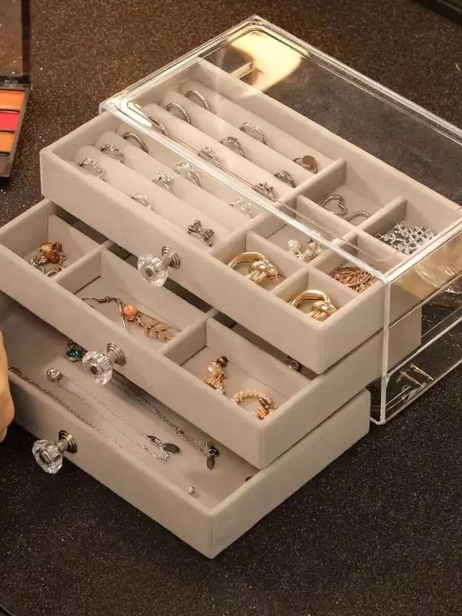Schmuck Vel - Eleganz - Organisation - Schutz - zeitloser Stil | Brehn