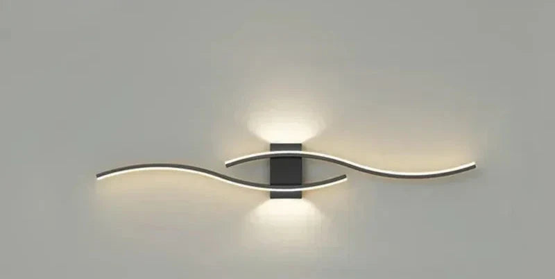 Moderne LED Wandleuchte – Wellenförmiges Design, Minimalistischer Stil | Brehn