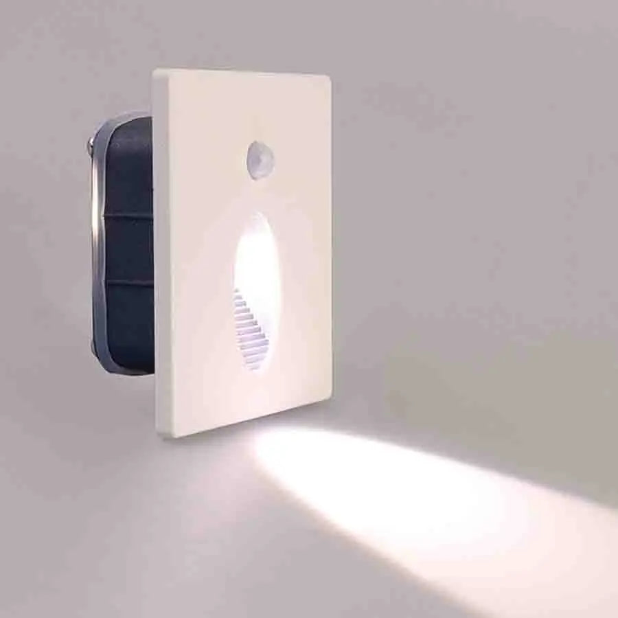 LED Treppenbeleuchtung mit Bewegungssensor – Energiesparend, Modern & Automatisch für Innen und Außen | Brehn