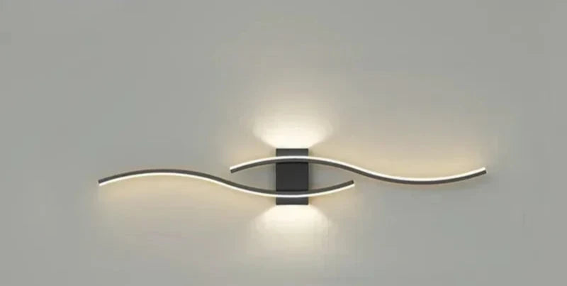Moderne LED Wandleuchte – Wellenförmiges Design, Minimalistischer Stil | Brehn