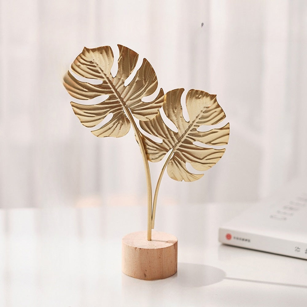 Brehn | Ginkgo-Blatt-Dekoration in minimalistischer Ausführung