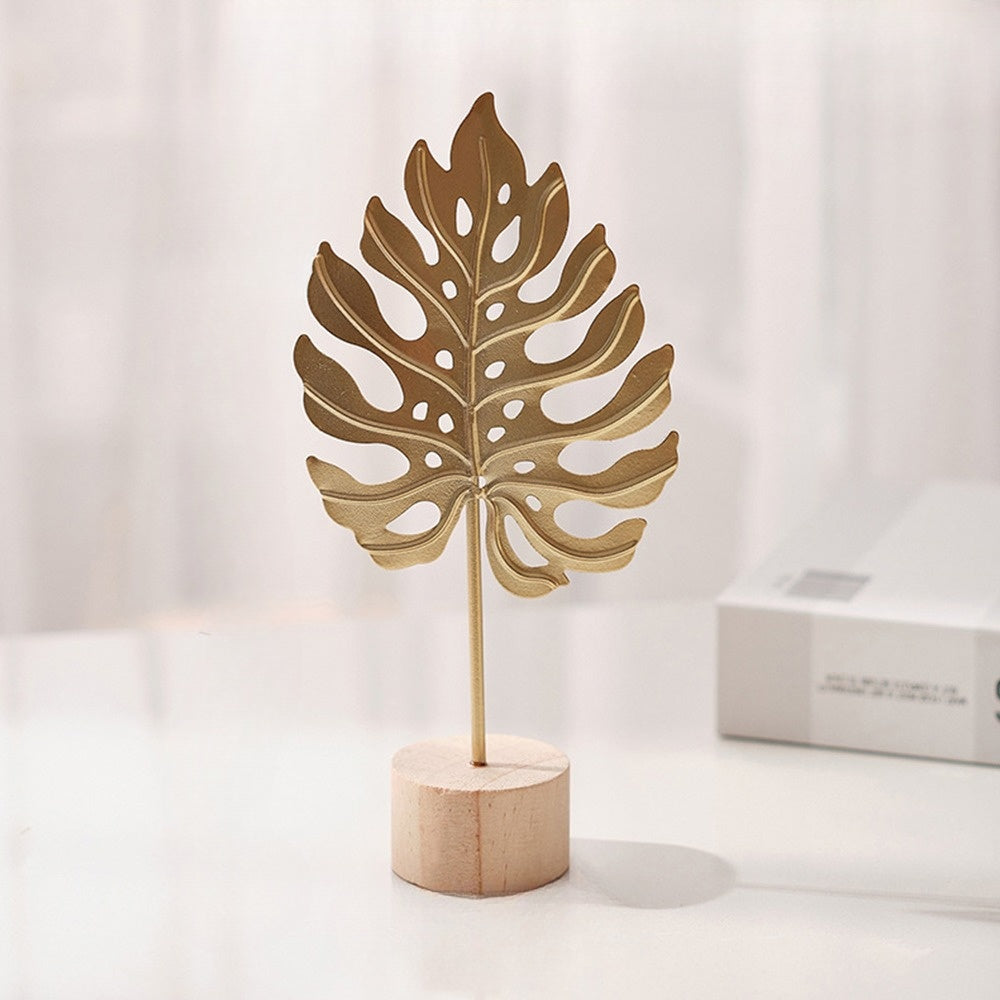 Brehn | Ginkgo-Blatt-Dekoration in minimalistischer Ausführung
