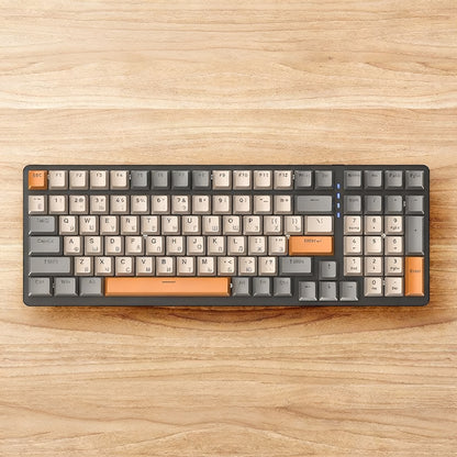 Mechanische Tastatur mit kyrillischem Layout