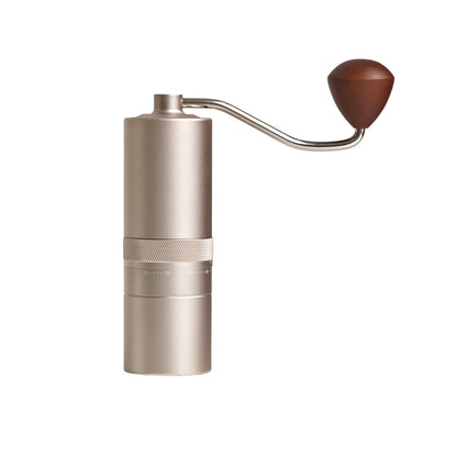 Handkaffeemühle mit CNC-Mahlwerk und Bürste