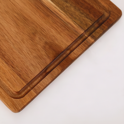 Holzschneidebrett aus Akazienholz