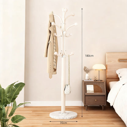 Garderobe mit Marmorsockel, schlicht