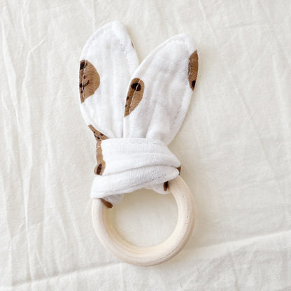 Beißring aus Holz und Baumwollstoff