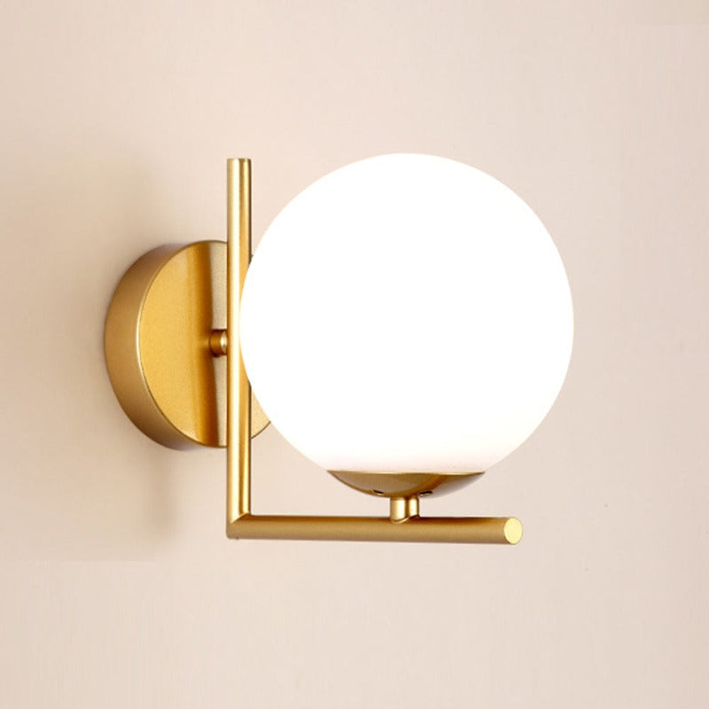 Moderne runde Wandlampe mit Glasglobus – Elegante Wandmontage für Schlafzimmer und Wohnzimmer | Brehn