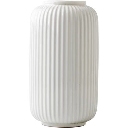 Keramikblumenvase mit Rillen, modern, Weiß