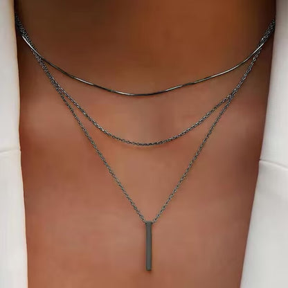 Perlenkette mit Acryl-Anhänger