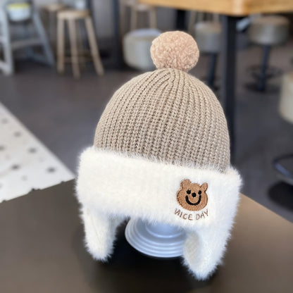 Kindermütze mit Ohrenklappen, gestrickt, warm