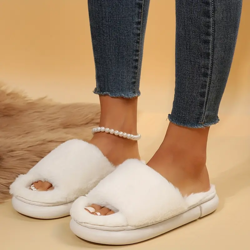 Gemütliche Pelzschlappen | Brehn