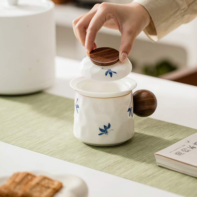 Keramiktasse mit Teesieb, 250 ml
