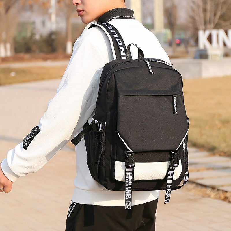 Nylon-Rucksack mit USB-Ladefunktion, 20–35 L