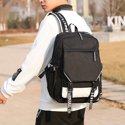 Nylon-Rucksack mit USB-Ladefunktion, 20–35 L