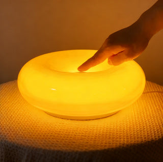 Donut-Wand- und Tischleuchte mit Touchdimmer