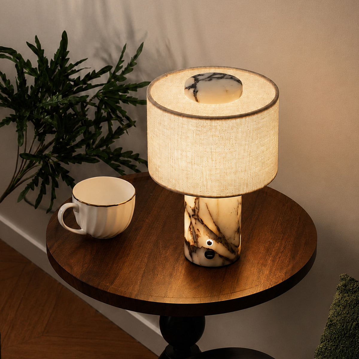 Marmor-Tischlampe Modell 1011, aufladbar oder Netzstrom