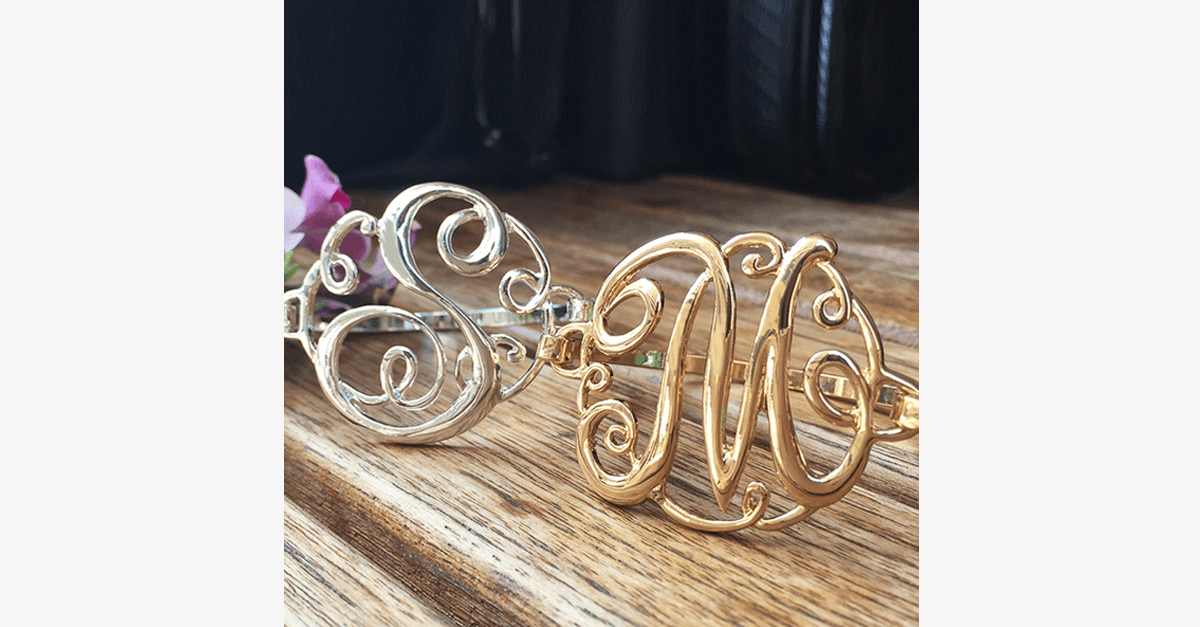 Das neue trendige Armband mit Monogramm und Initialen
