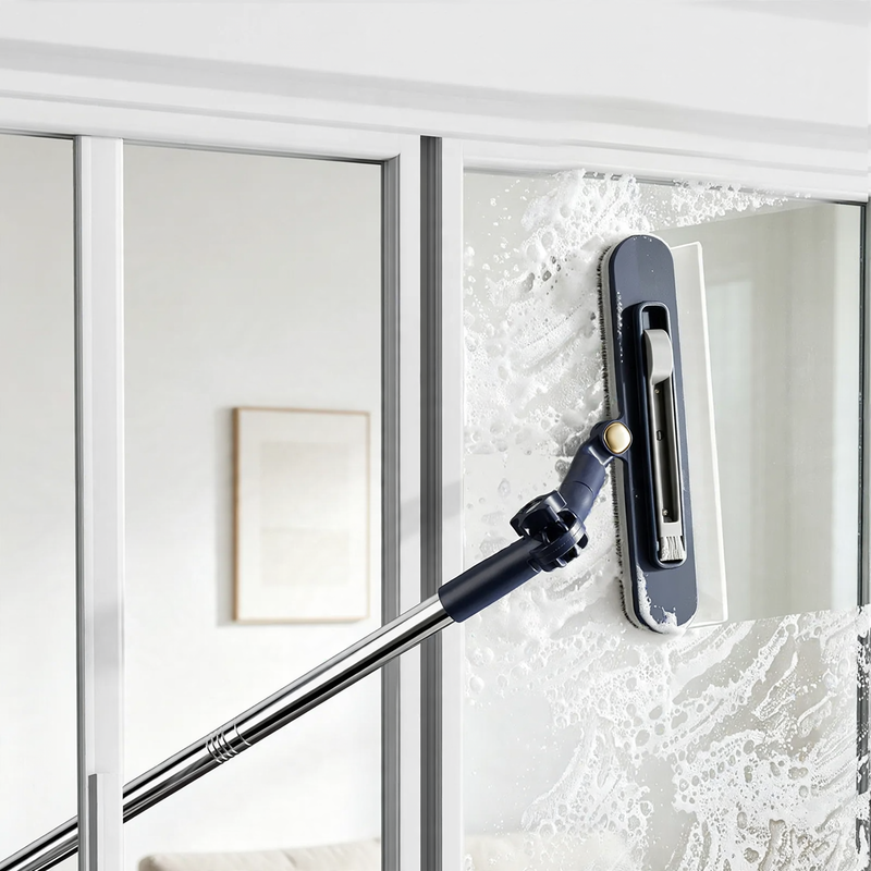 Fensterreiniger mit verstellbarem Winkel