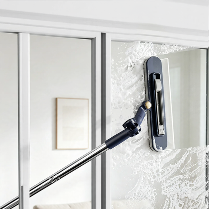 Fensterreiniger mit verstellbarem Winkel