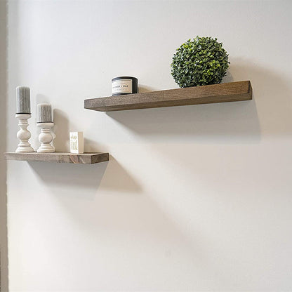 Wandregal aus Holz, schwebend