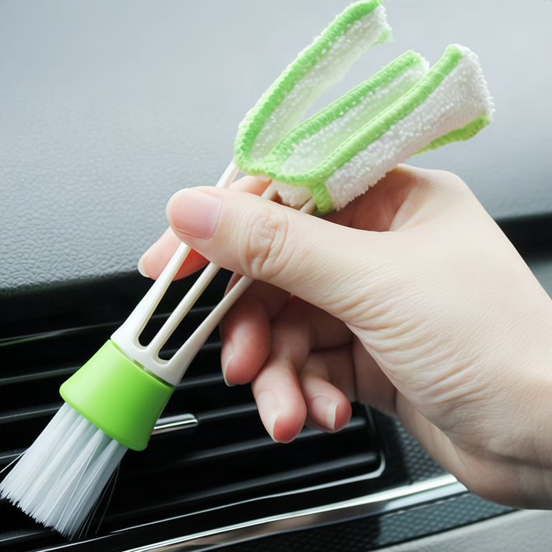 Weiche Staubbürste für Autoinnenraum