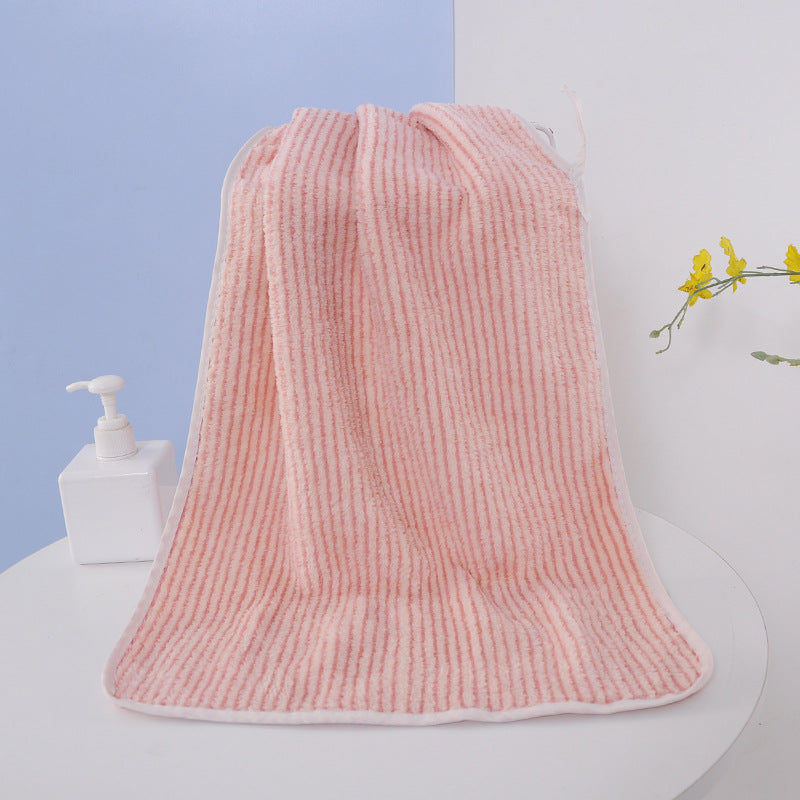 Badetuch und Handtuch aus Korallenfleece