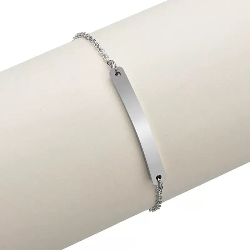 Edelstahlarmband mit geometrischem Design