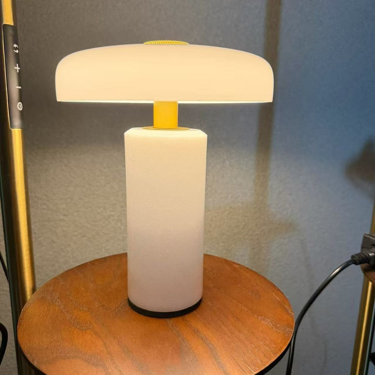 Marmor-Tischlampe Modell 5809, aufladbar, 3-stufig dimmbar