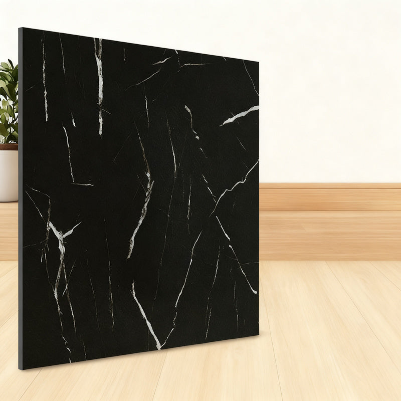 Selbstklebender PVC-Bodenbelag mit Fliesenoptik
