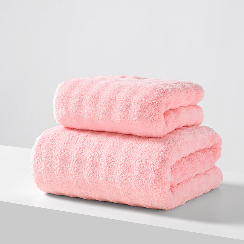 Badetuch und Handtuch aus Korallenfleece