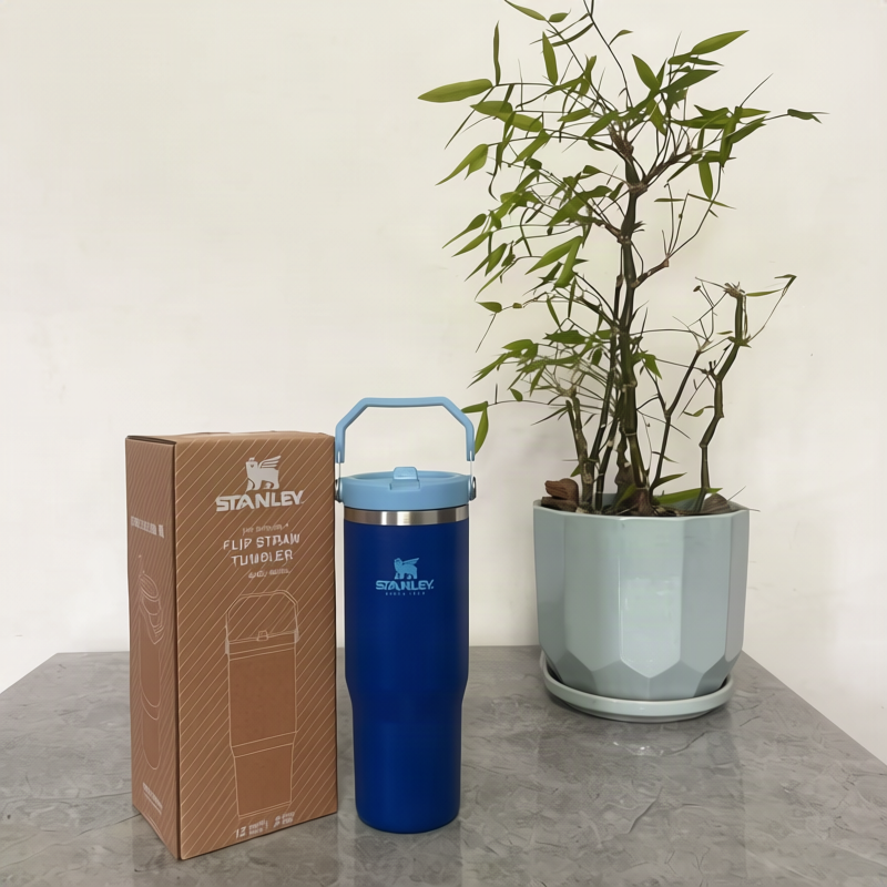 Isolierbecher 870 ml mit Strohhalm und Deckel