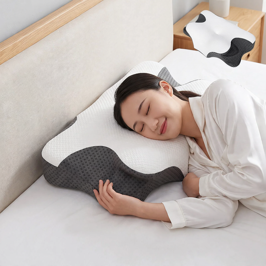 Schmetterlingsform-Nackenstützkissen aus Memory-Foam