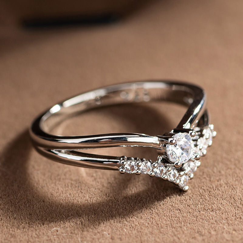 Herz-V-Ring aus Kupfer