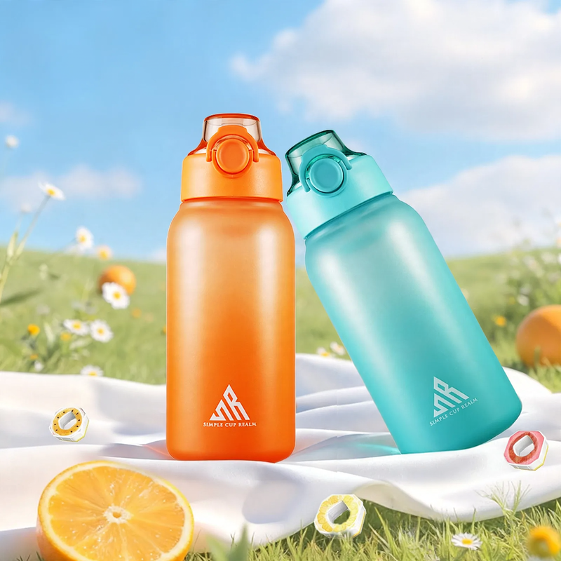 Trinkflasche 1L mit Aroma-Einsätzen und Strohhalm