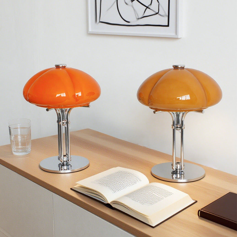 LED-Tischlampe mit Touchsteuerung und Ladefunktion
