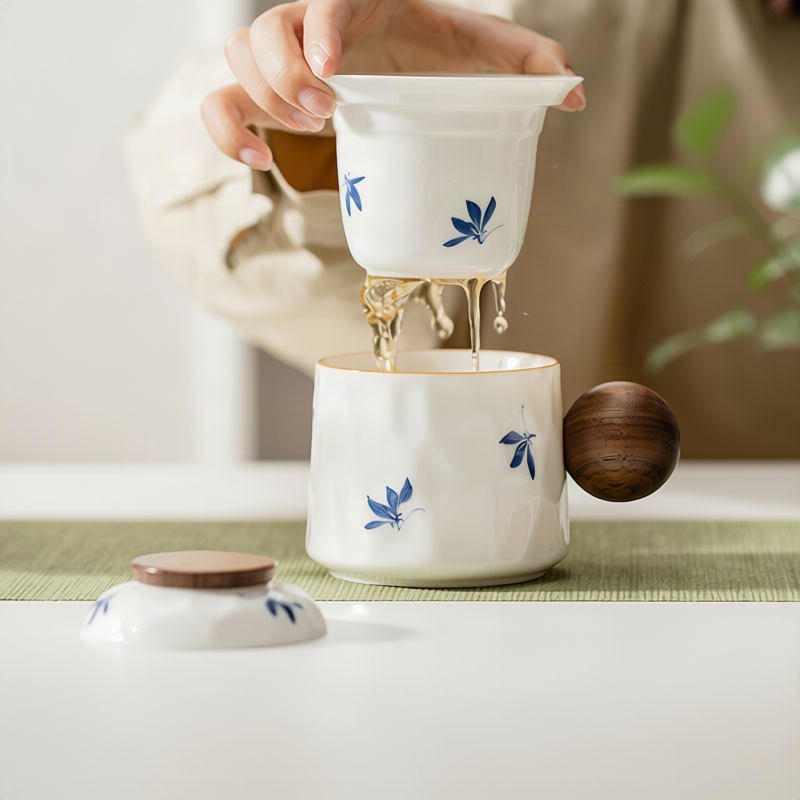 Keramiktasse mit Teesieb, 250 ml