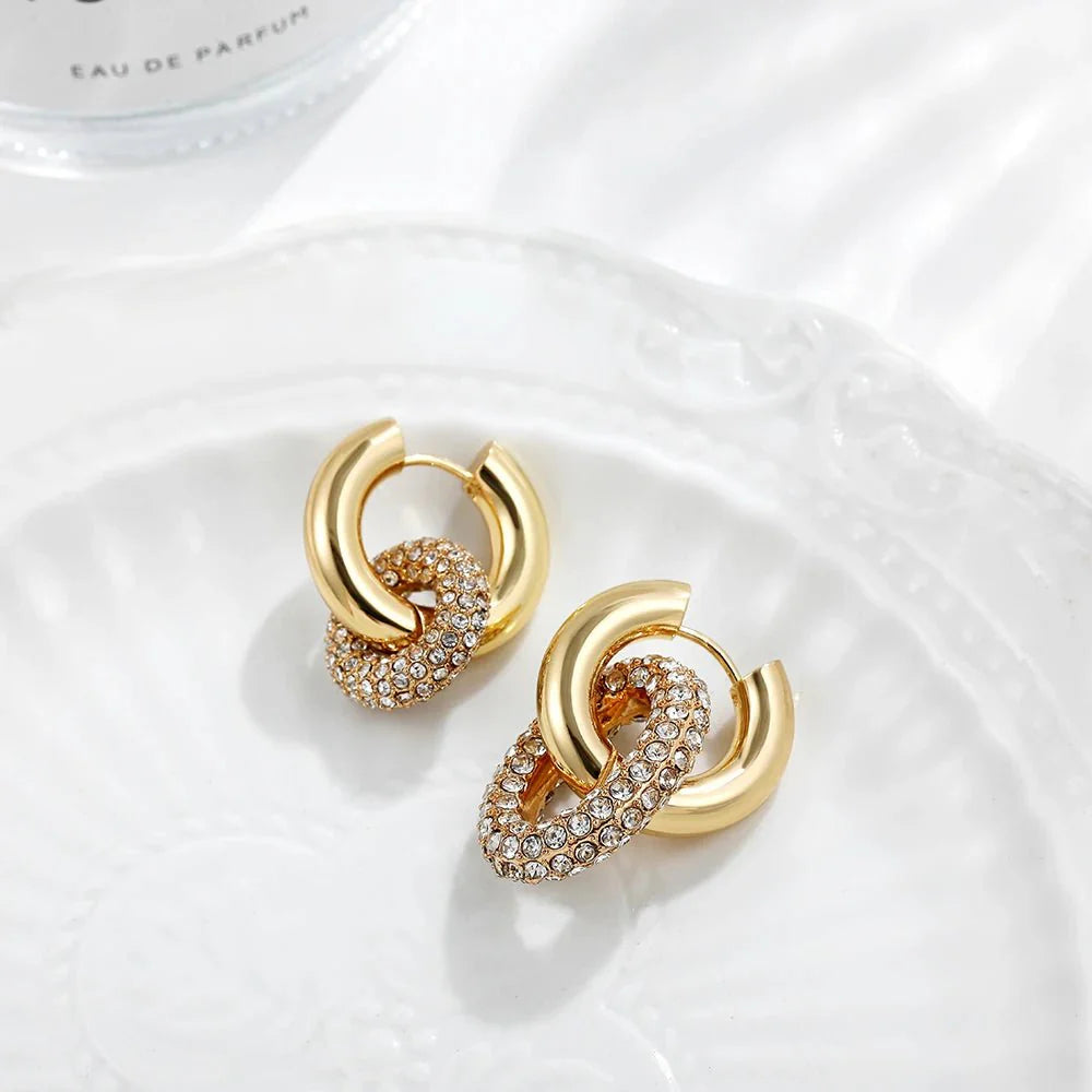 Brehn | Dual Diamond Circle Huggie Ohrringe
