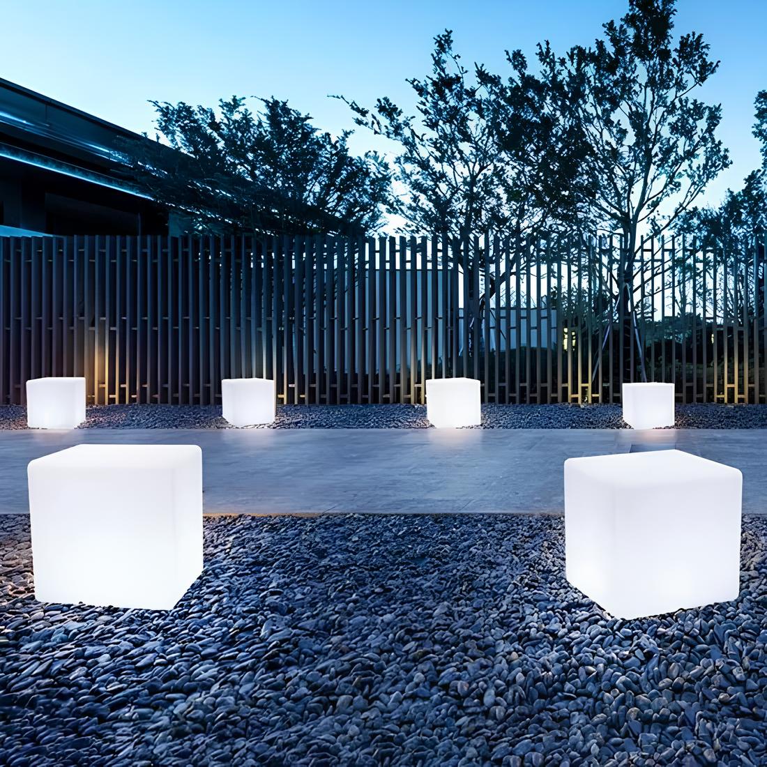 Moderner Cube Gartenlicht – Beleuchtung für Außen- und Innenräume