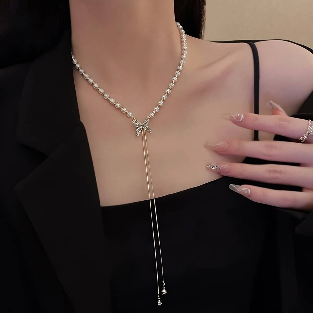 Brehn | Elegantes Verstellbares Schmetterlings-Halsband