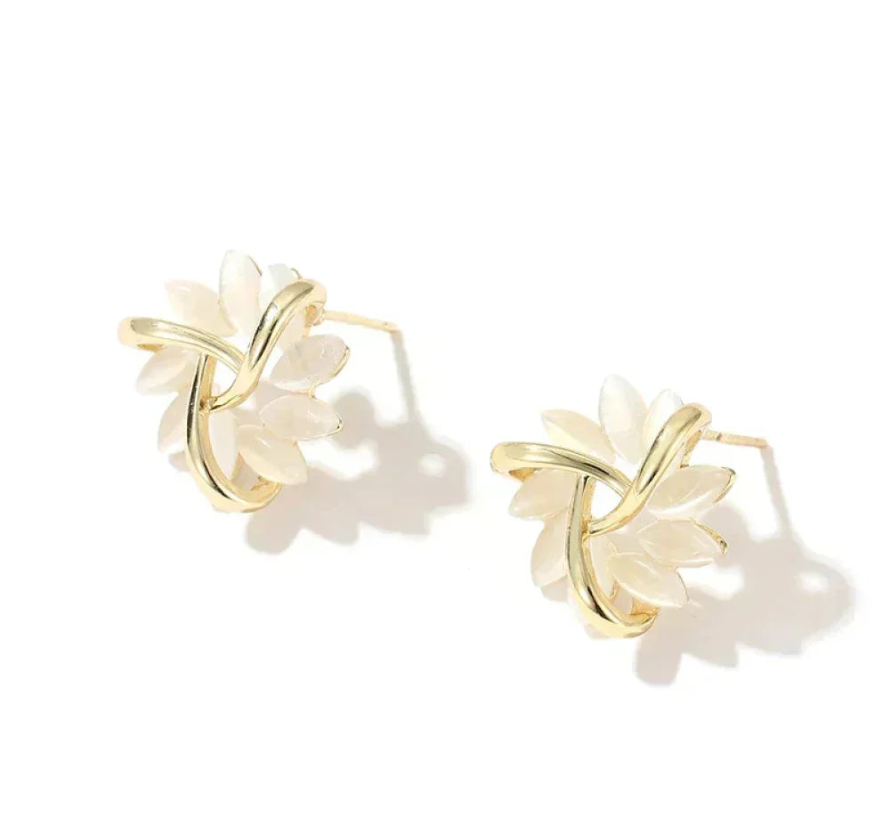 Brehn | Elegante und exquisite goldene Opal-Blumen-Kreis-Stift-Ohrstecker