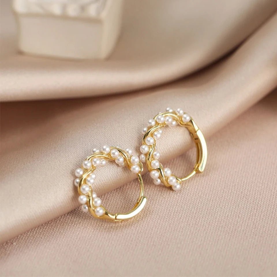 Brehn | Elegante Perlenrand-Hoop-Ohrringe
