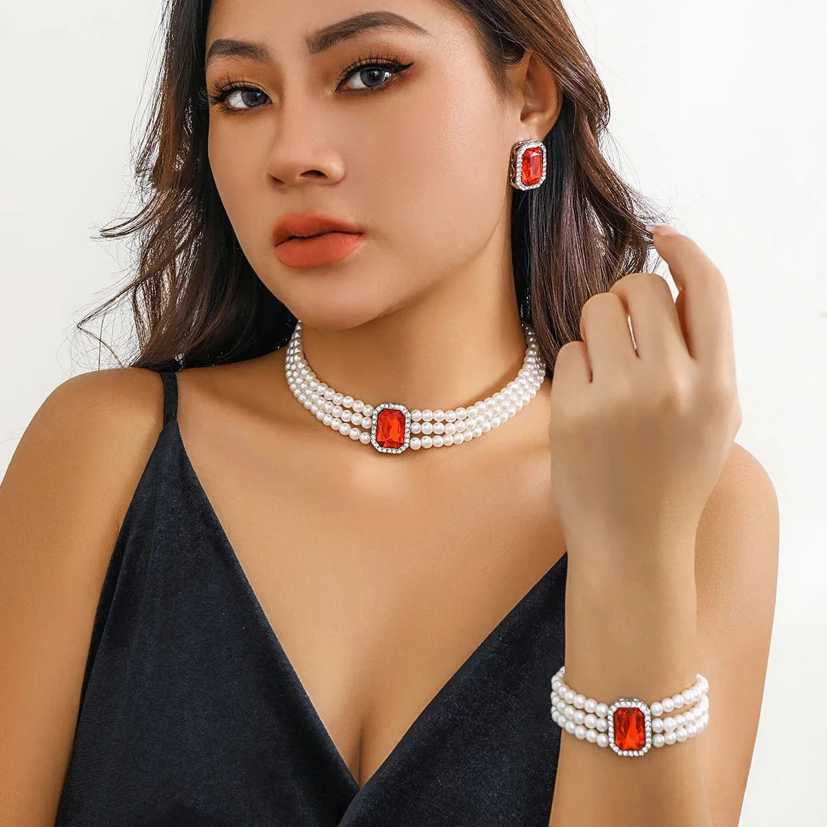 Brehn | Elegantes Perlen-Diamant-Halskette, Armband und Ohrringe Set