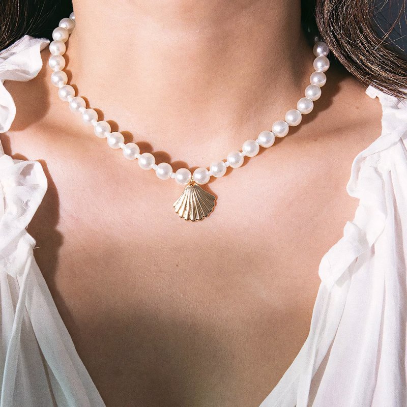 Brehn | Elegante Muschelperlen-Halskette